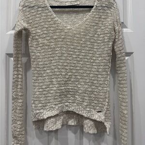 Abercrombie & Fitch Women's Cream V-Neck Sweater